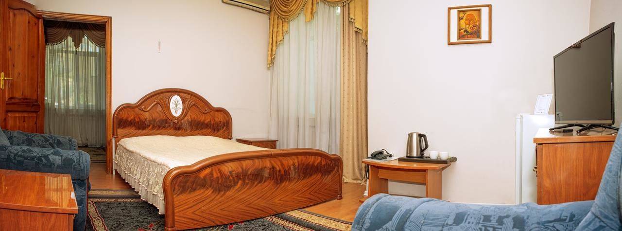 Фото Отели Чайка Гостиничный комплекс Караганда 25